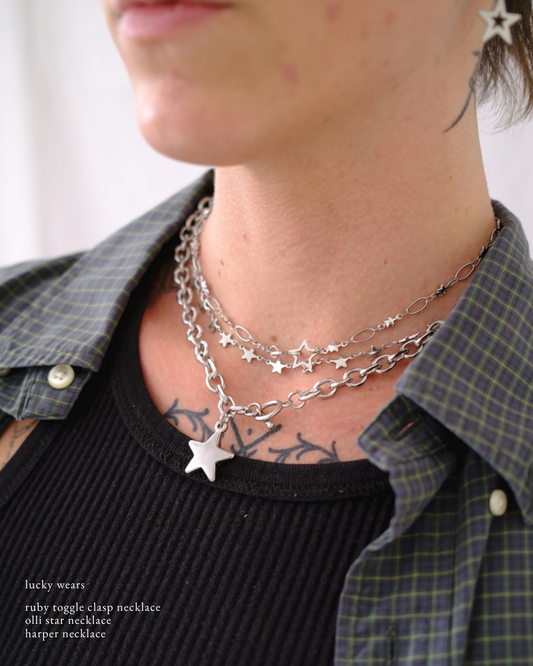 'olli' star necklace
